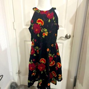 Girls dress embroidered brand- solano